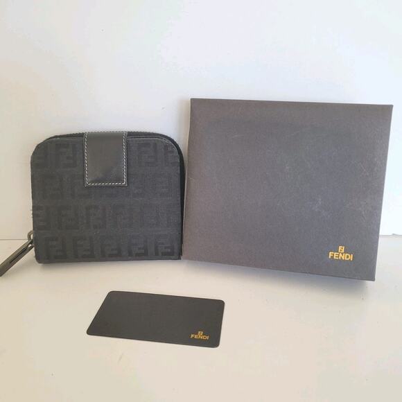 Fendi Foglio Donna Zucca Wallet Canvas Leather Wallet Black Bifold Medium Box - Picture 1 of 14